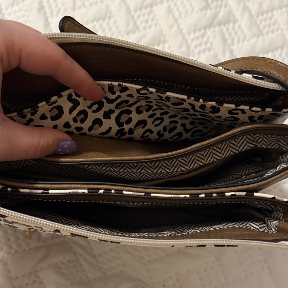 Leopard Print Crossbody Bag with Tassel Trim - Brown - Picture 5 of 9